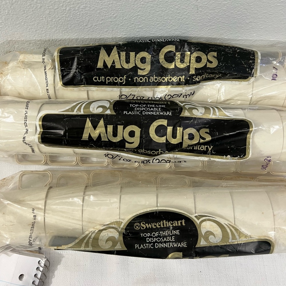 Lot of 30 vintage Sweetheart mug‎ cups